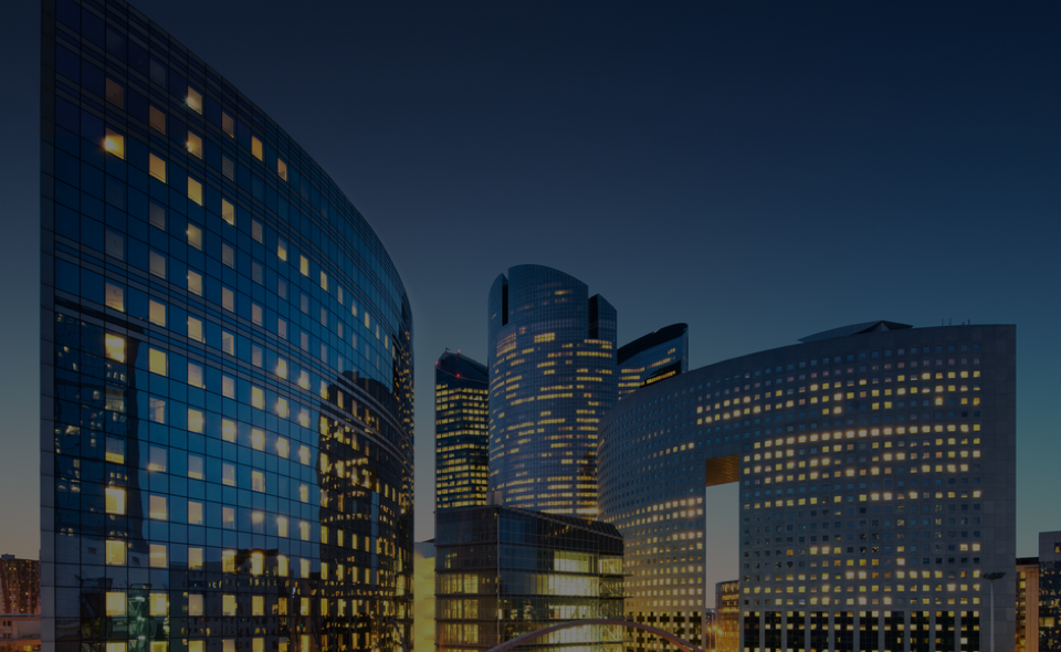 集团战略 - 威廉希尔williamhill集团 - 凝聚康